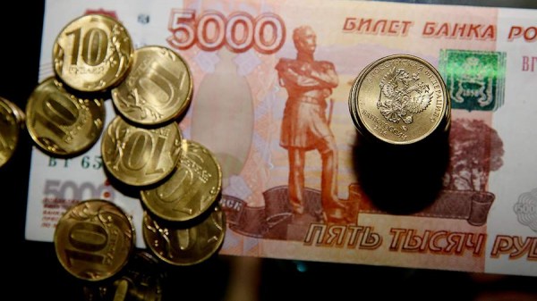 Минтруд раскрыл подробности получения новых выплат на детей
