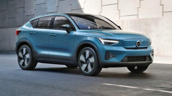 Volvo выпустила упрощенную версию кроссовера C40
