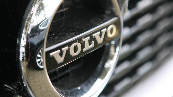 Volvo продолжит обслуживать свои автомобили в России
