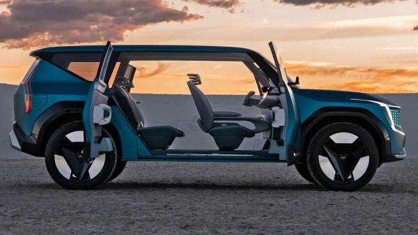 Флагманский электрический внедорожник KIA EV9 появится на рынке Европы в 2023 году