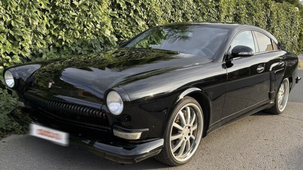 В РФ продаётся гибрид &laquo;Волги&raquo; и Mercedes-Benz за 6,9 млн рублей