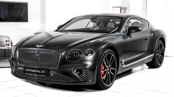 Рынок новых люксовых автомобилей в РФ вырос в 3,2 раза в феврале 2022 года