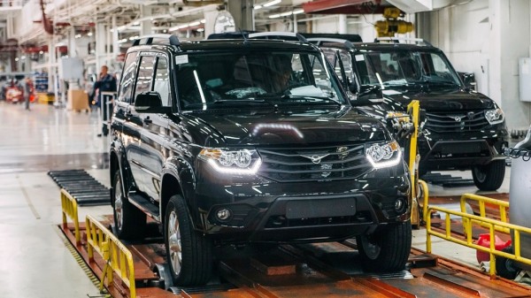 УАЗ приостановил производство автомобилей на два дня