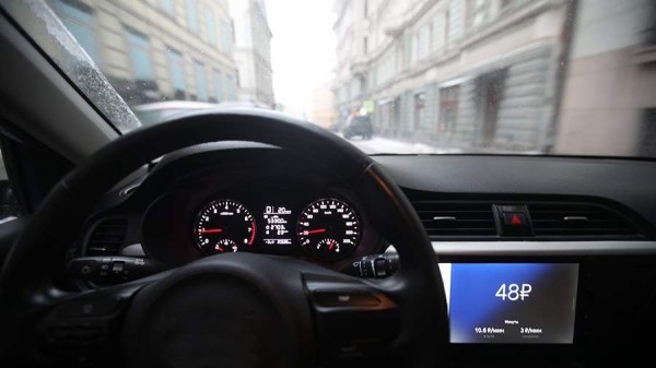 Названо самое популярное место для поездок на каршеринге в Москве
