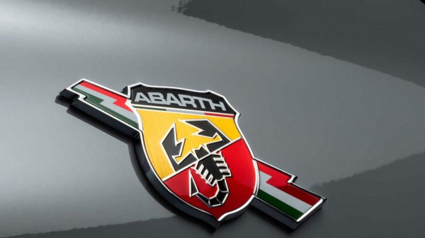 Компания Abarth анонсировала «заряженный» кроссовер Pulse для рынка Бразилии Компания Abarth анонсировала «заряженный» кроссовер Pulse для рынка Бразилии