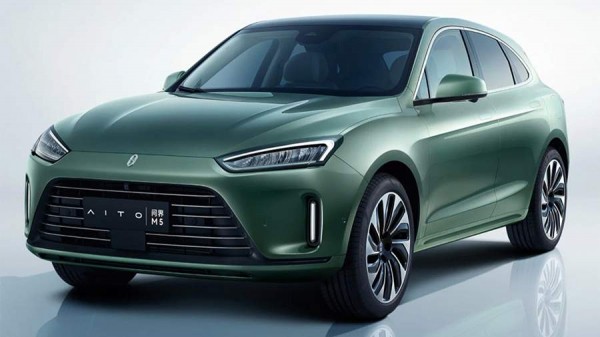 В Китае начались продажи 500-сильного кроссовера от Huawei
