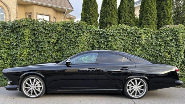 В РФ продаётся гибрид &laquo;Волги&raquo; и Mercedes-Benz за 6,9 млн рублей