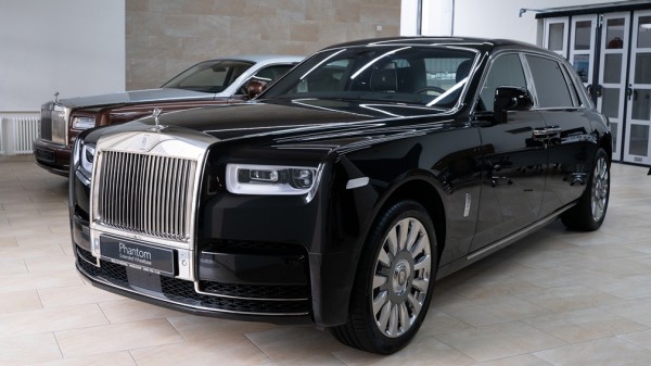 Рынок новых люксовых автомобилей в РФ вырос в 3,2 раза в феврале 2022 года