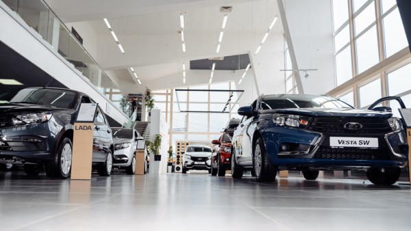 Жители Новосибирска стали продавать подержанные автомобили по произвольным ценам в 2022 году 