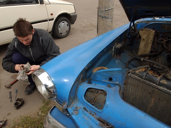 Какие автозапчасти следует поменять в машине, пока их еще можно купить