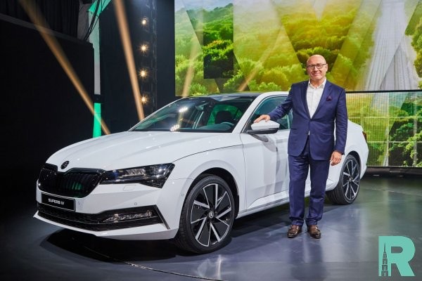 Skoda начала производить первые в истории гибридные машины