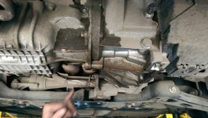 Течь масла из двигателя: как найти причину
