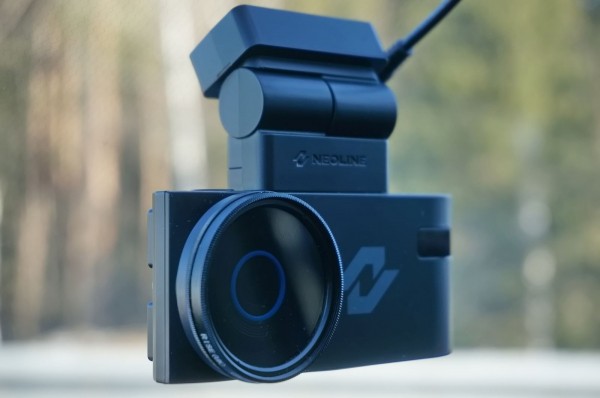 &laquo;Ты что тут, самый умный?!&raquo;: обзор сигнатурного комбо-устройства Neoline X-COP 9200c