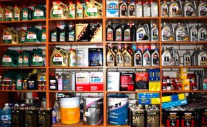 Зачем нужно моторное масло в двигателе и когда его лучше менять