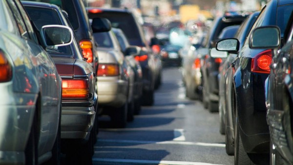 Стало известно, на какой скорости автомобиль тратит меньше всего топлива