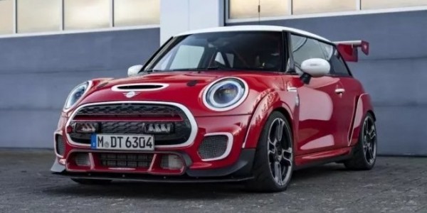 Хетчбек MINI JCW підготували до перегонів