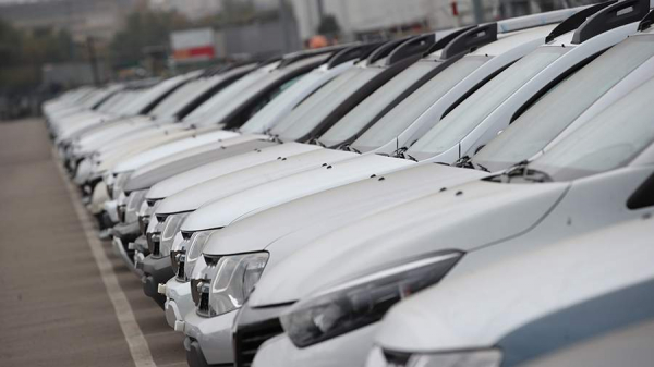 Аналитики рассказали о снижении цен на подержанные авто в России
