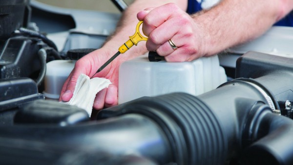 Пять мифов про уровень масла в двигателе