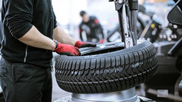 Автоэксперт Ревин перечислил водителям из РФ 8 ошибок при смене зимней резины на летнюю