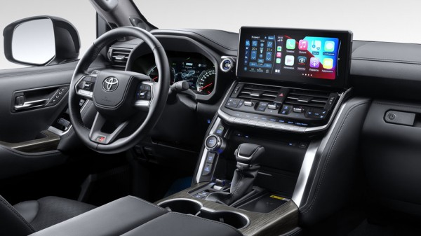 Подержанные внедорожники Toyota Land Cruiser 300 на рынке Японии стали стоить вдвое дороже новых