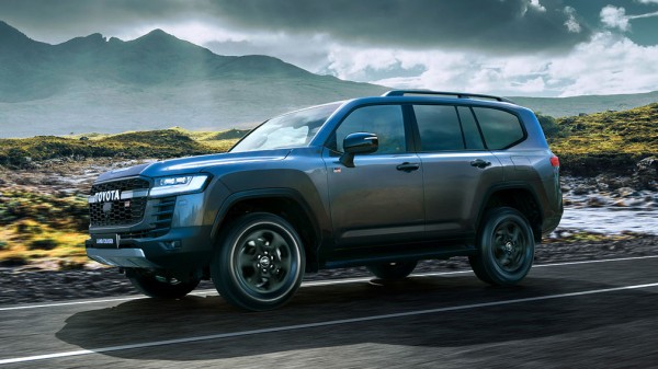 Подержанные внедорожники Toyota Land Cruiser 300 на рынке Японии стали стоить вдвое дороже новых