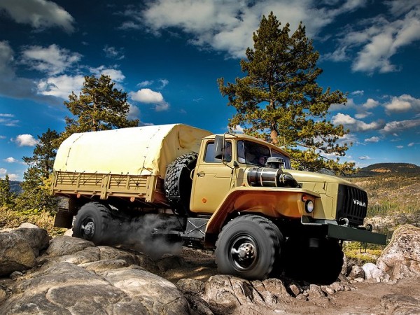 Благодаря санкциям автозавод &laquo;Урал&raquo; намерен побить рекорды продаж