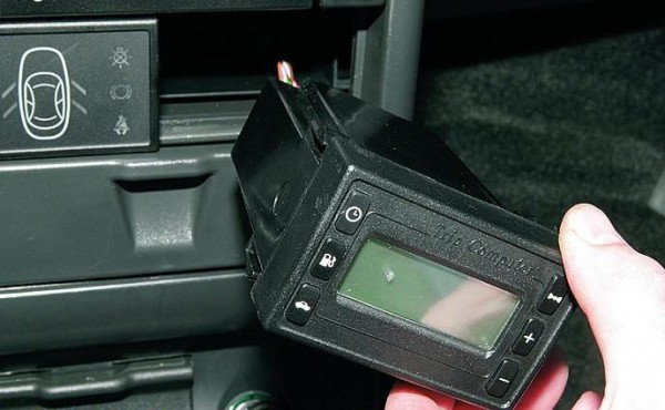 Бортовой компьютер для карбюраторного авто: особенности и функциональность Бортовой компьютер для карбюраторного авто: особенности и функциональность