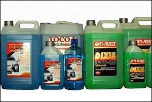 Что лучше заливать в радиатор: тосол или антифриз