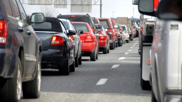 Денис Мантуров: водителей в РФ множества старых авто ждёт неприятный сюрприз