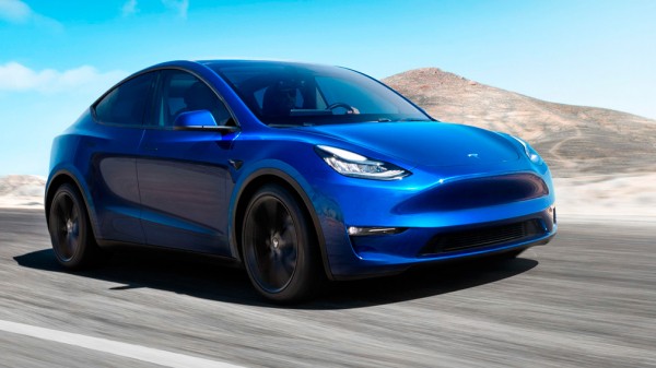 Электрокары Tesla больше не имеют провода для зарядки в базовом оснащении