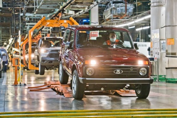 Мутная схема: кому и зачем Renault отдаст свою долю АВТОВАЗа