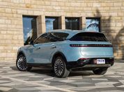 Под новой российской маркой наладят выпуск сверхсовременного 700-сильного кроссовера