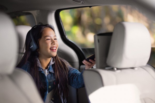 Под отзыв попали 1,16 тыс. минивэнов Chrysler из-за ненадёжных кресел второго ряда 