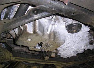 Пробит поддон картера двигателя: что делать водителю