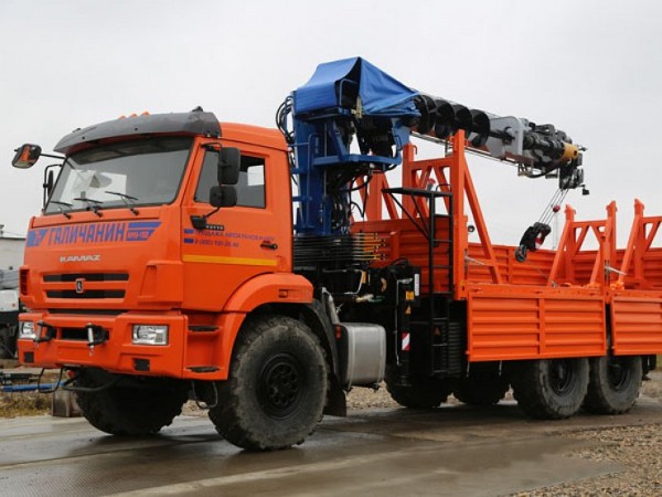 В России начнут выпускать антисанкционные &laquo;русские автокраны&raquo;