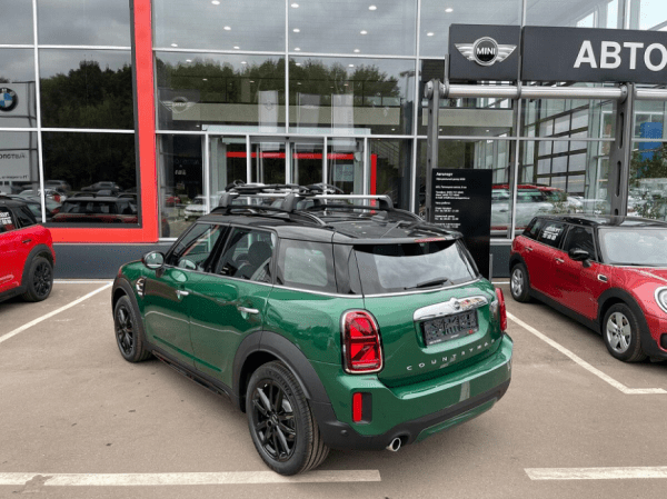 В России от миллиона рублей резко выросли в цене иномарки Mini в апреле 2022 года