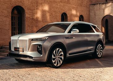 Вместо &laquo;мерсов&raquo;: на каких &laquo;Хунцы&raquo; будут ездить российские чиновники