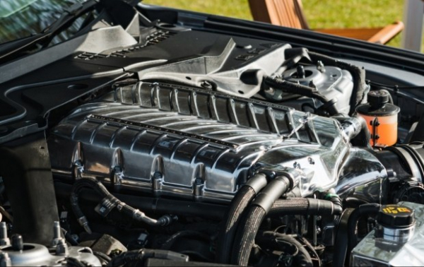 Clive Sutton представив 859-сильний Mustang CS85R