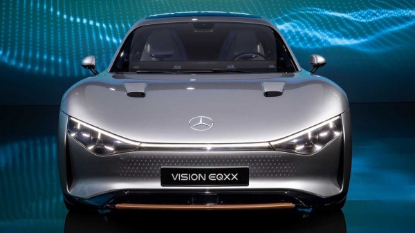 Компания Mercedes-Benz опубликовала новый тизер электрического Vision AMG