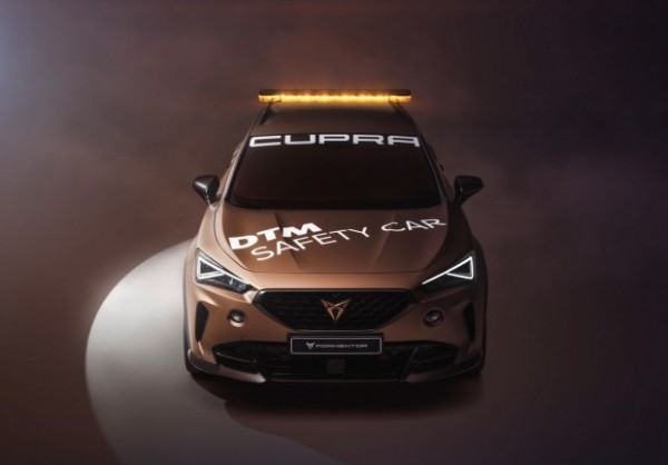 Cupra Formentor VZ5 перетворили на пейс-кар DTM