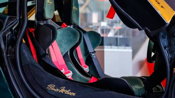 Компания McLaren подготовила особый 720S посвященный гонке Формула-1 в Майами