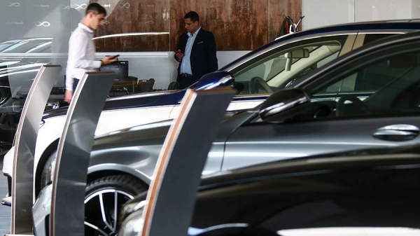 Средний размер автокредита в России вырос на треть
