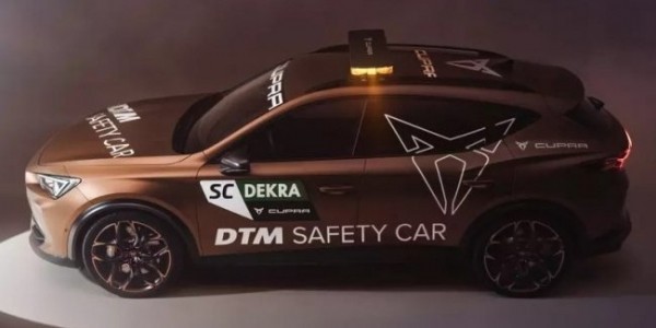 Cupra Formentor VZ5 перетворили на пейс-кар DTM
