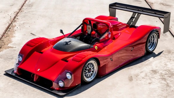 С молотка уйдёт очень редкий гоночный болид Ferrari 333 SP