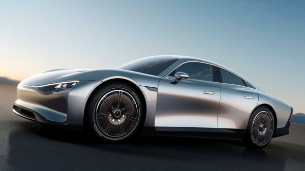 Компания Mercedes-Benz опубликовала новый тизер электрического Vision AMG