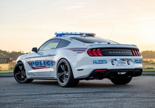Тюнери підготували для поліції спеціальний Ford Mustang Тюнери підготували для поліції спеціальний Ford Mustang
