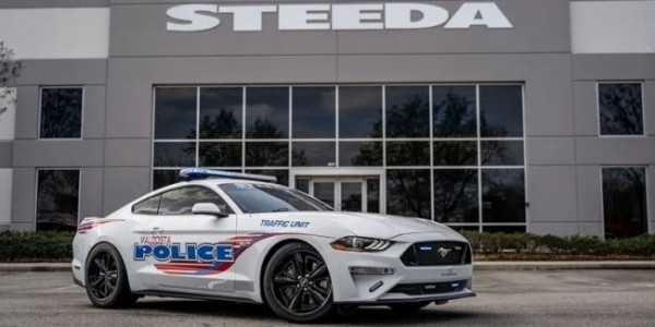 Тюнери підготували для поліції спеціальний Ford Mustang Тюнери підготували для поліції спеціальний Ford Mustang