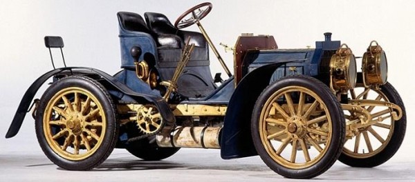 Каким был первый в мире автомобиль