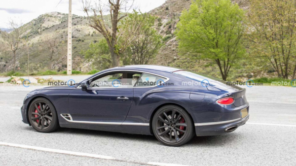 Компания Bentley тестирует плагин-гибридную версию купе Continental GT