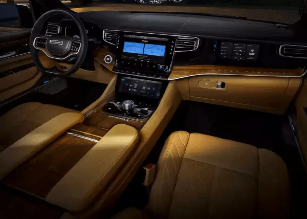 Названы лучшие автомобильные интерьеры 2022 года